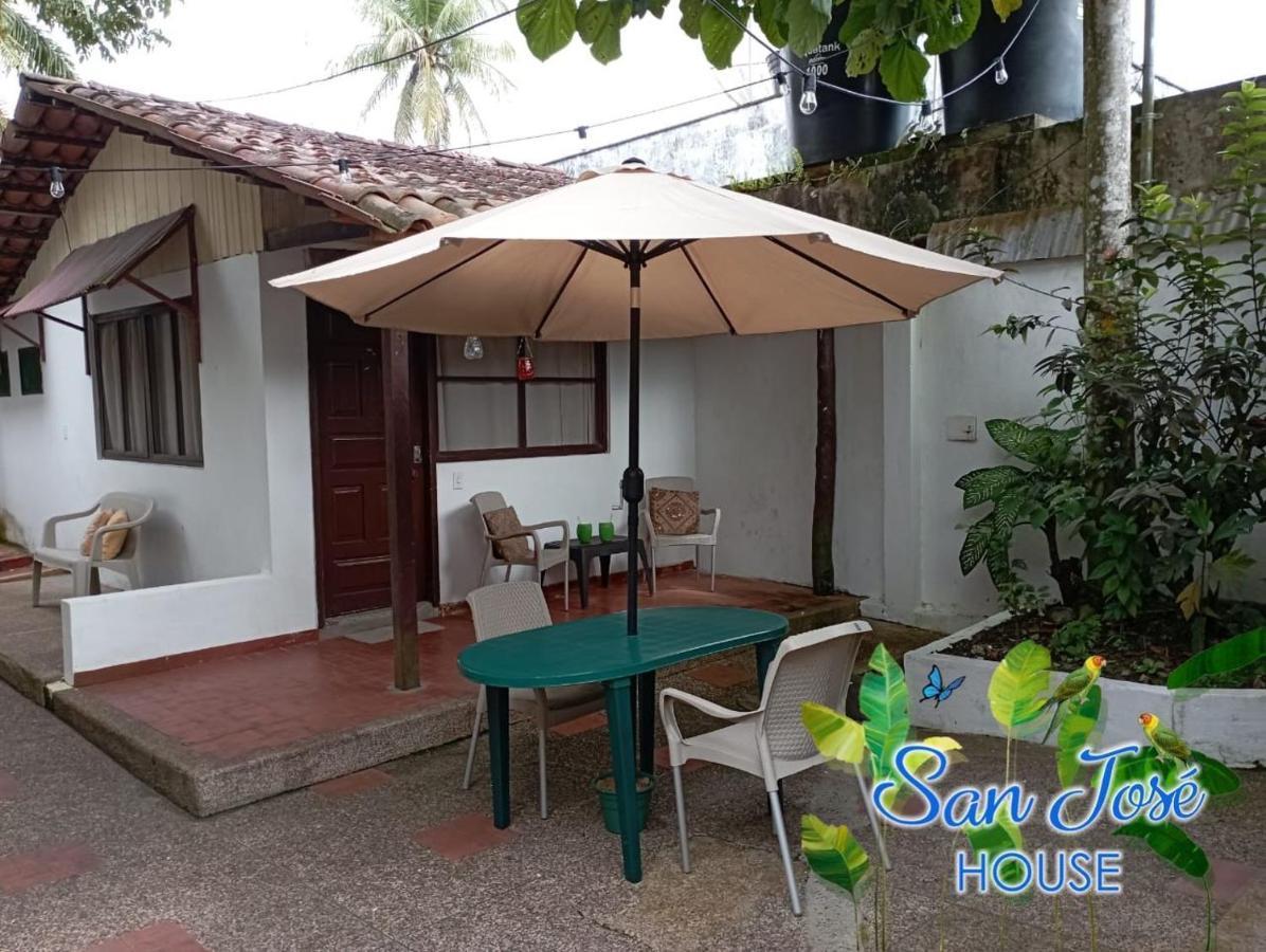 San Jose House Hotel Летисия Екстериор снимка