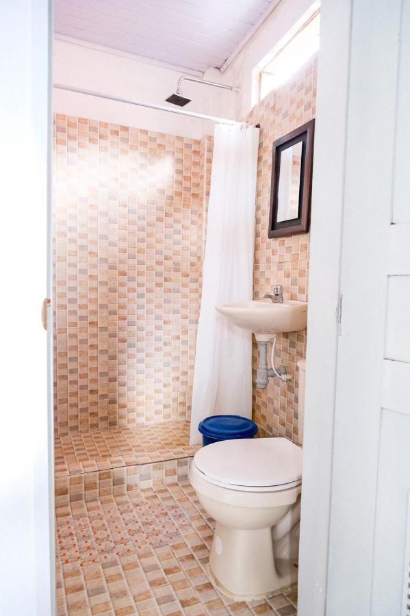 San Jose House Hotel Летисия Екстериор снимка